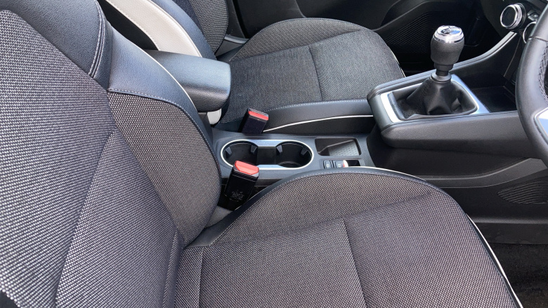 Renault Captur 1.0 TCE 90 Techno 5dr Petrol Hatchback